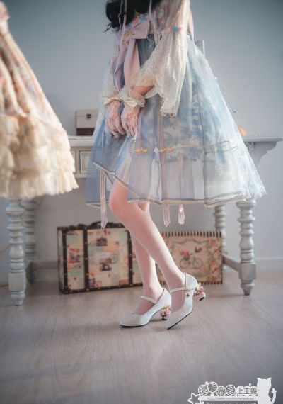 美日韩美女牲交一级aⅴ视频_迅雷下载电影